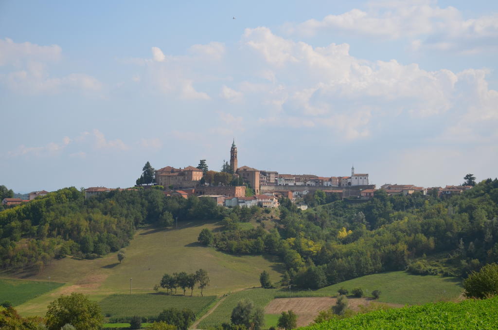 Отель Cascina Castagneto Castell'Alfero Экстерьер фото