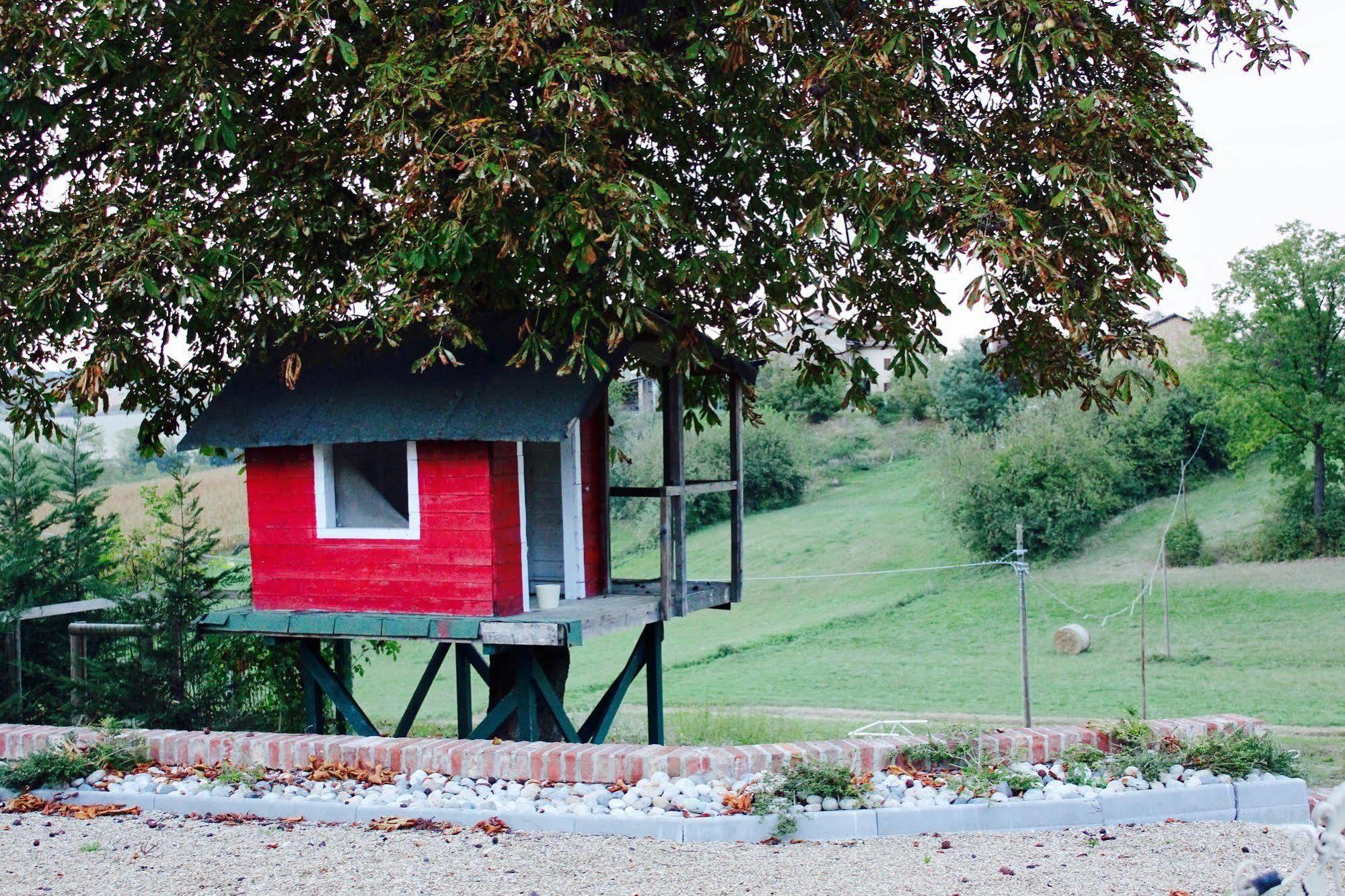 Отель Cascina Castagneto Castell'Alfero Экстерьер фото